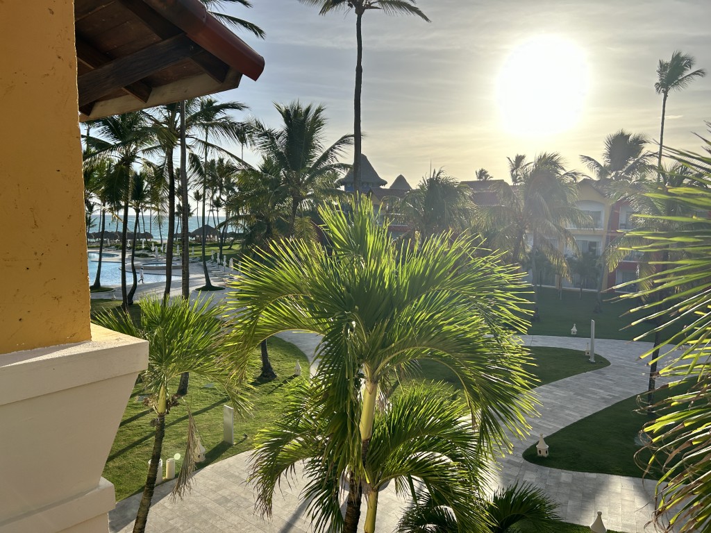 Tropical Deluxe Princess Family Suite Balcony